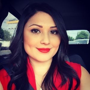 Meet your Posher, Tina